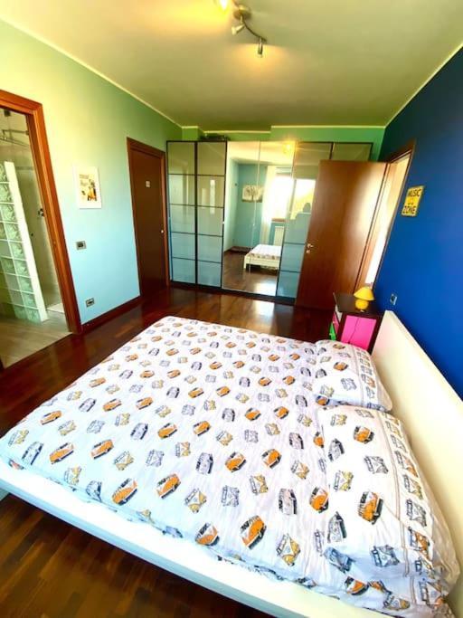 Intero Bilocale Con Terrazzo Vicino A Milano Apartment Mairano Luaran gambar